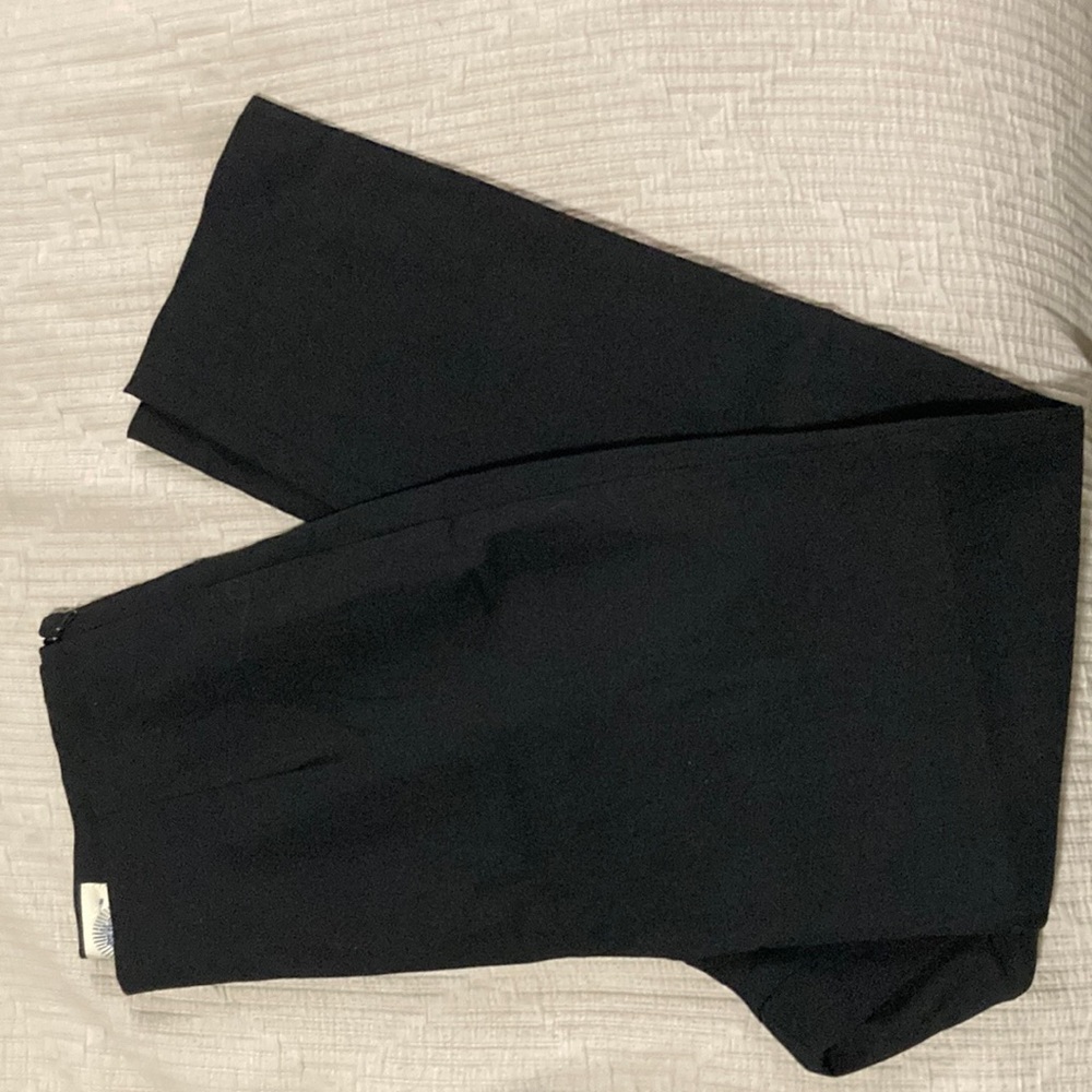 2/$10 Black high waisted pedal pushers